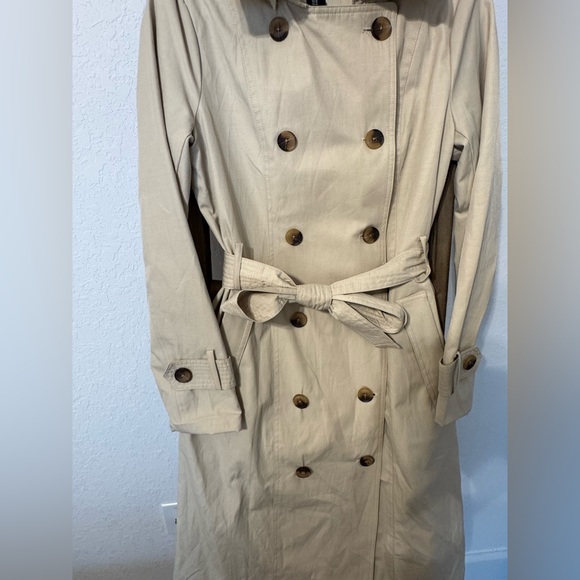 Trenchcoat - Picture 3 of 5